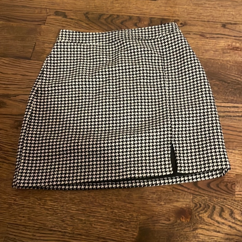 New Hollister skirt